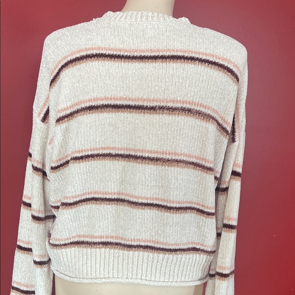 Like new extremely soft Cloud Chaser Striped Sweater - Picture 6 of 11